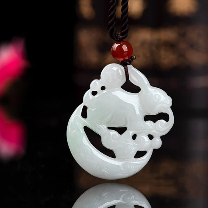 Año del Conejo Colgante de Collar de Protección de Luna Creciente de Jade Blanco