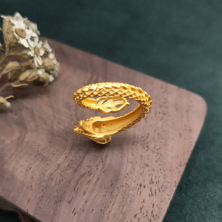 Anillo de fuerza de éxito del dragón dorado de Buddha Stones