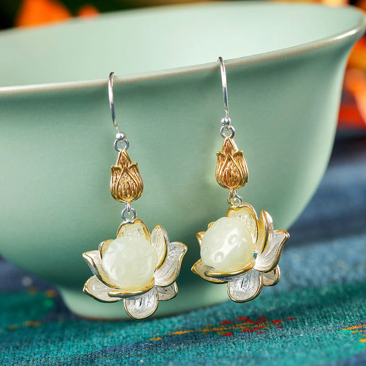 Pendientes colgantes de armonía con protección de jade blanco y Buddha Stones