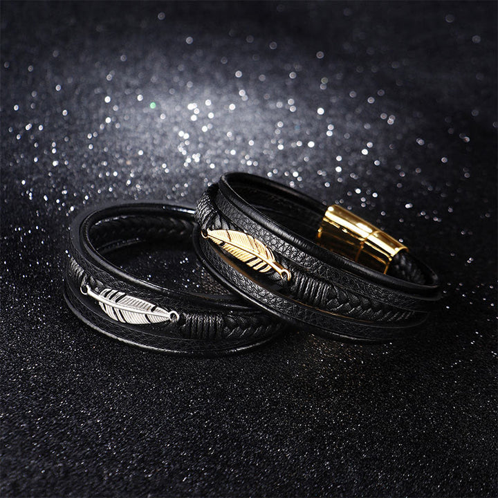 Pulsera con hebilla magnética trenzada de acero titanio y cuero multicapa con diseño de plumas de Buddha Stones