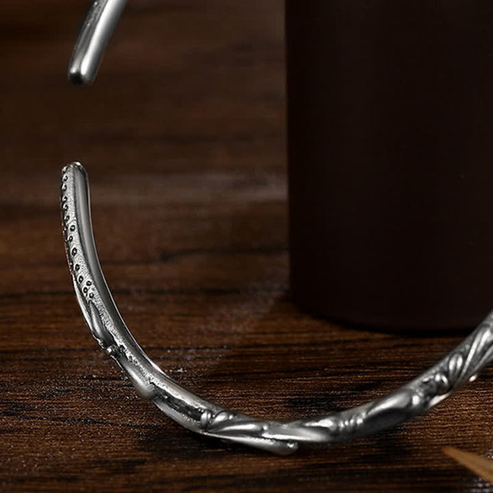 Brazalete de plata de ley 925 con diseño de vides hechas a mano