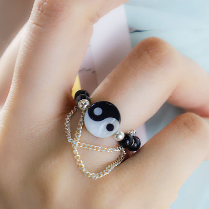 Anillo de la suerte del equilibrio del símbolo de Yin Yang