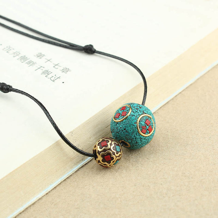 Colgante de collar de fuerza de protección de cuentas dobles de turquesa tibetana con Buddha Stones