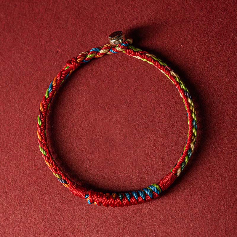 Pulsera de protección de hilo de cinco colores hecha a mano con Buddha Stones