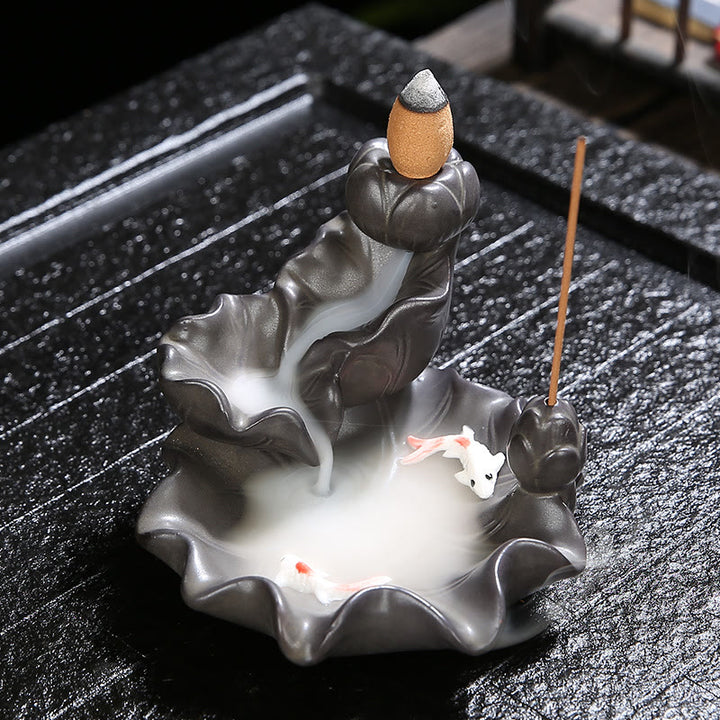 Quemador de incienso de la suerte con peces Koi y Buddha Stones, decoración
