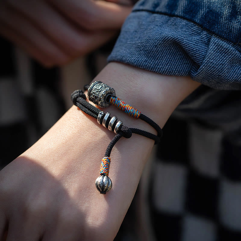 Pulsera de doble envoltura con amuleto tallado Om Mani Padme Hum tibetano con Buddha Stones