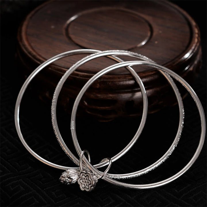 Brazalete de pulsera de cobre blanco con flor de loto y Buddha Stones