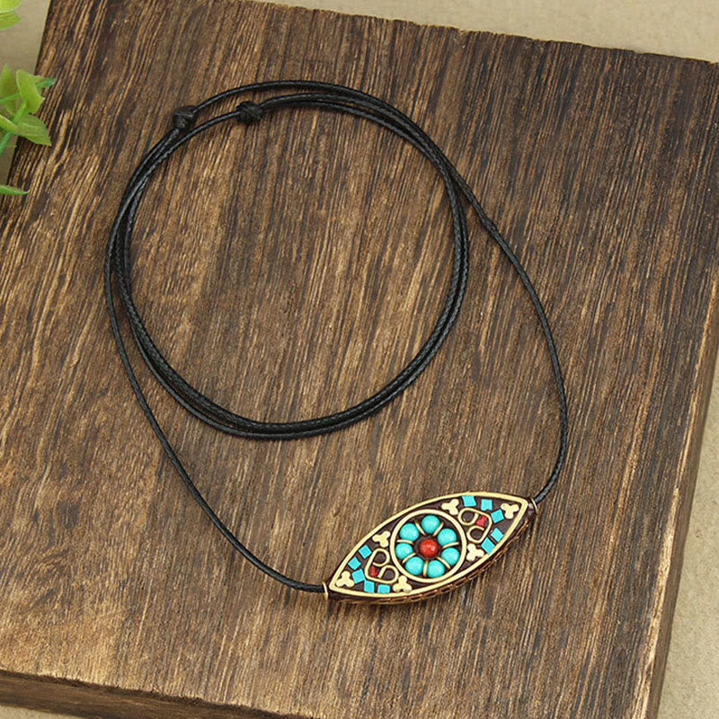 Collar con colgante de fuerza de protección con patrón de marquesa, cuentas de turquesa del Tíbet, Buddha Stones