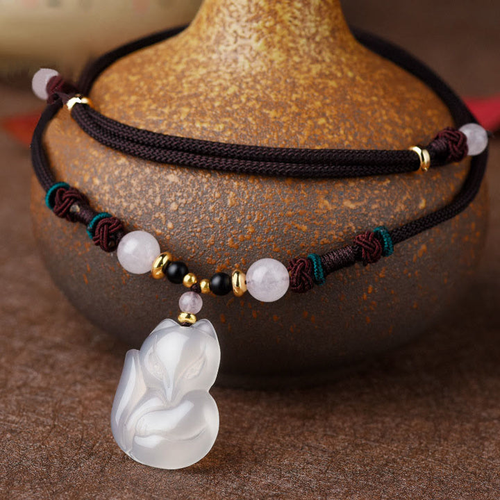 Collar con colgante de cadena de armonía con cuentas de cristal rosa de zorro de calcedonia con Buddha Stones