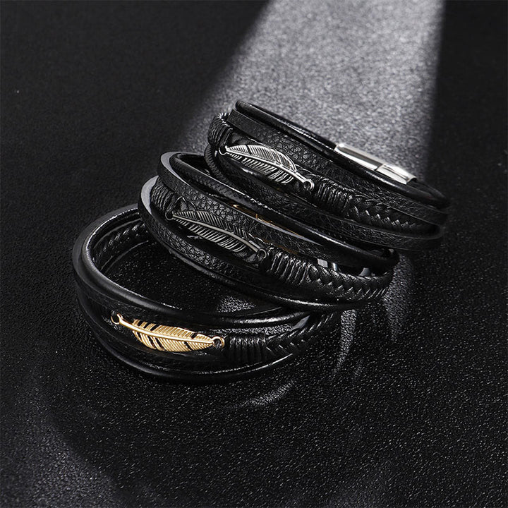 Pulsera con hebilla magnética trenzada de acero titanio y cuero multicapa con diseño de plumas de Buddha Stones