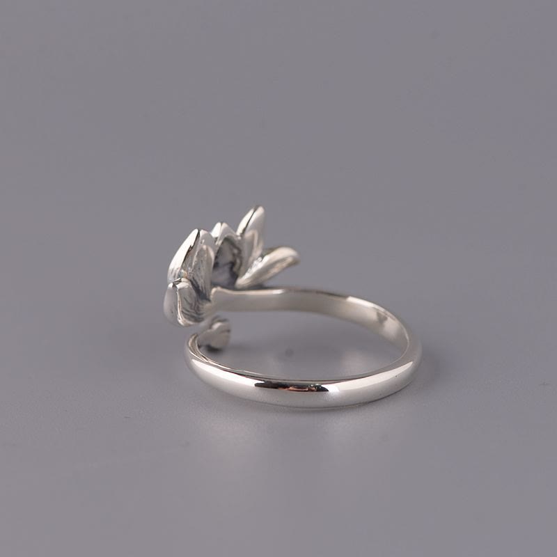 Anillo ajustable de flor de loto de plata de ley 925 con Buddha Stones