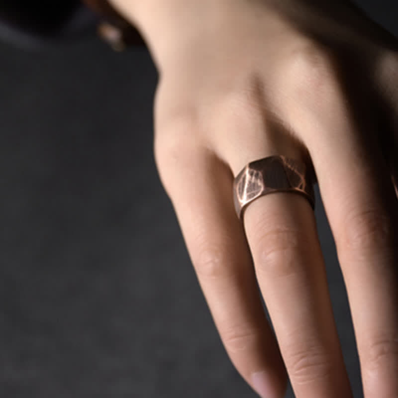 Anillo de riqueza de cobre de diseño simple tibetano con Buddha Stones