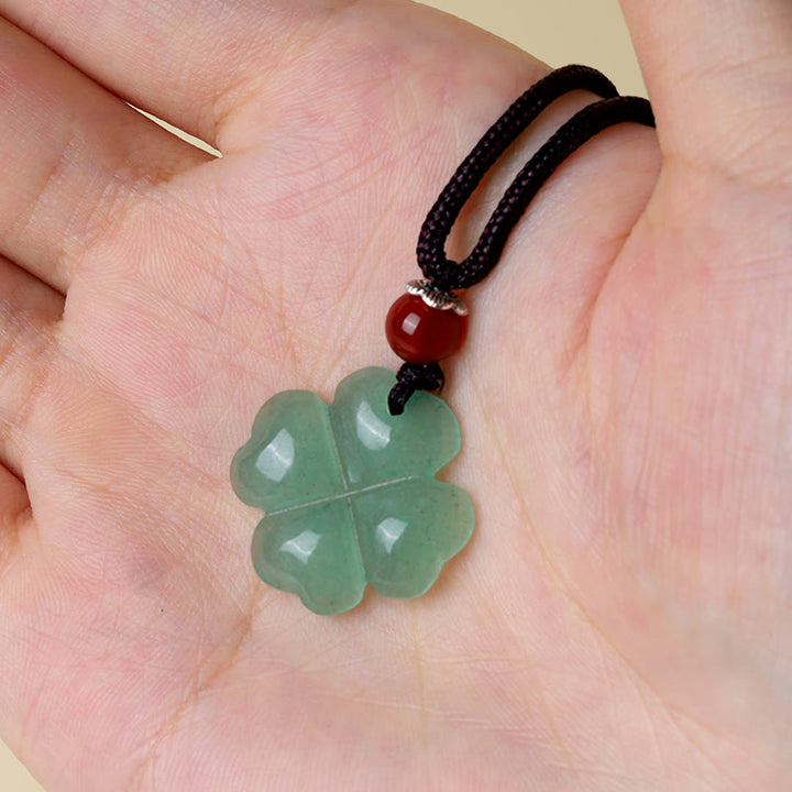 Collar con colgante de cuerda de cuero de la suerte con trébol de cuatro hojas de aventurina verde de plata de ley 925 con Buddha Stones