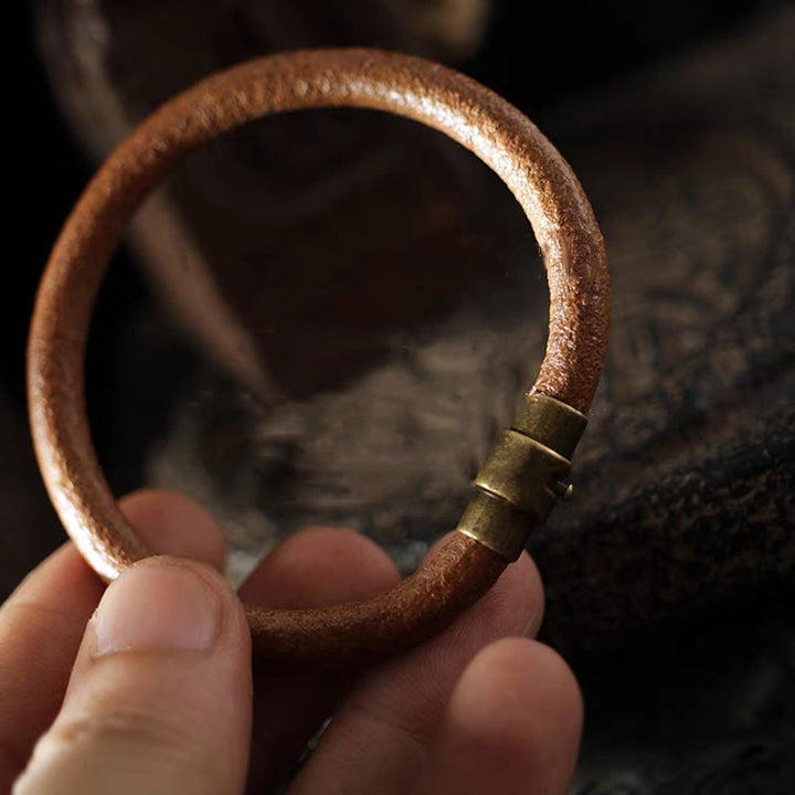 Pulsera de hebilla magnética de cobre curativa de la suerte de cuero retro con Buddha Stones