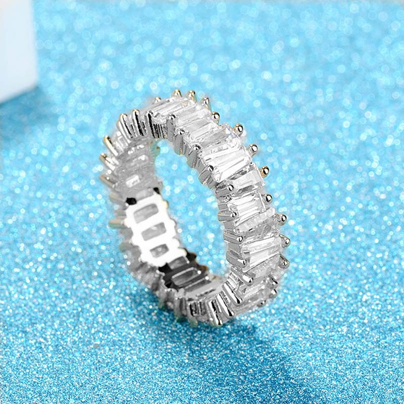 Anillo de riqueza de cobre con patrón simple
