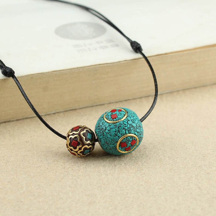 Colgante de collar de fuerza de protección de cuentas dobles de turquesa tibetana con Buddha Stones