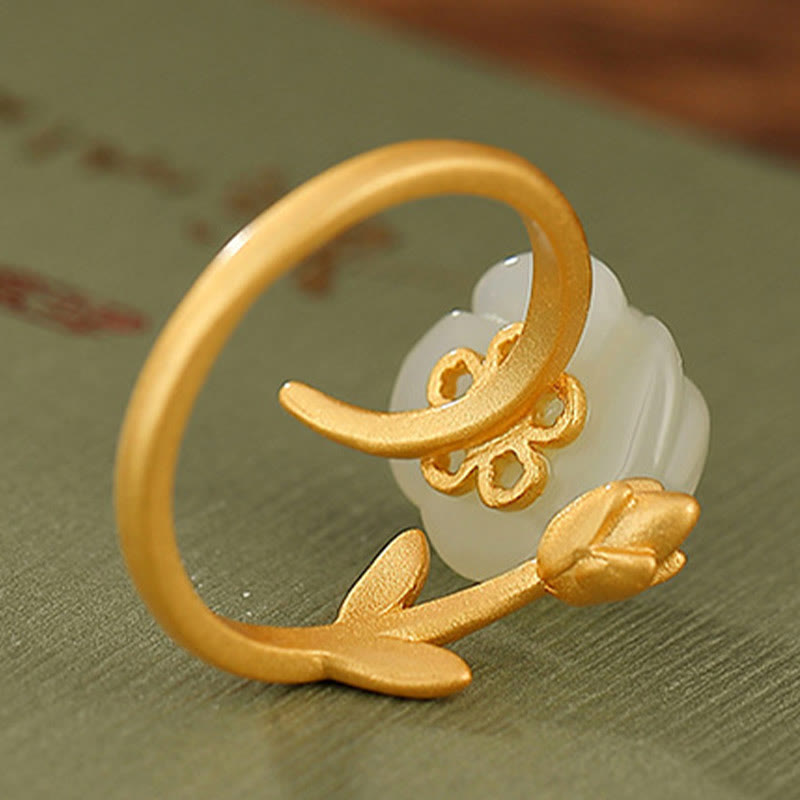 Anillo de felicidad de jade blanco hetiano con flor de rosa dorada chapada en plata de ley 925 con Buddha Stones