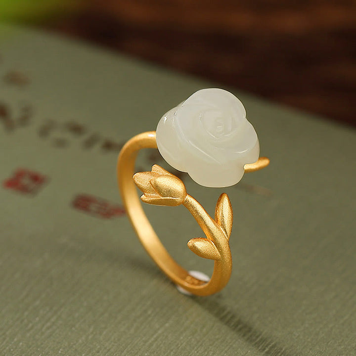 Anillo de felicidad de jade blanco hetiano con flor de rosa dorada chapada en plata de ley 925 con Buddha Stones