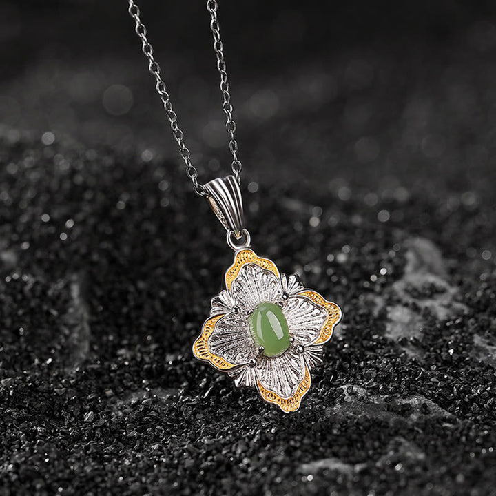 Colgante de collar curativo de la suerte con diseño de rombo de jade cian hetiano chapado en plata de ley 925 con Buddha Stones