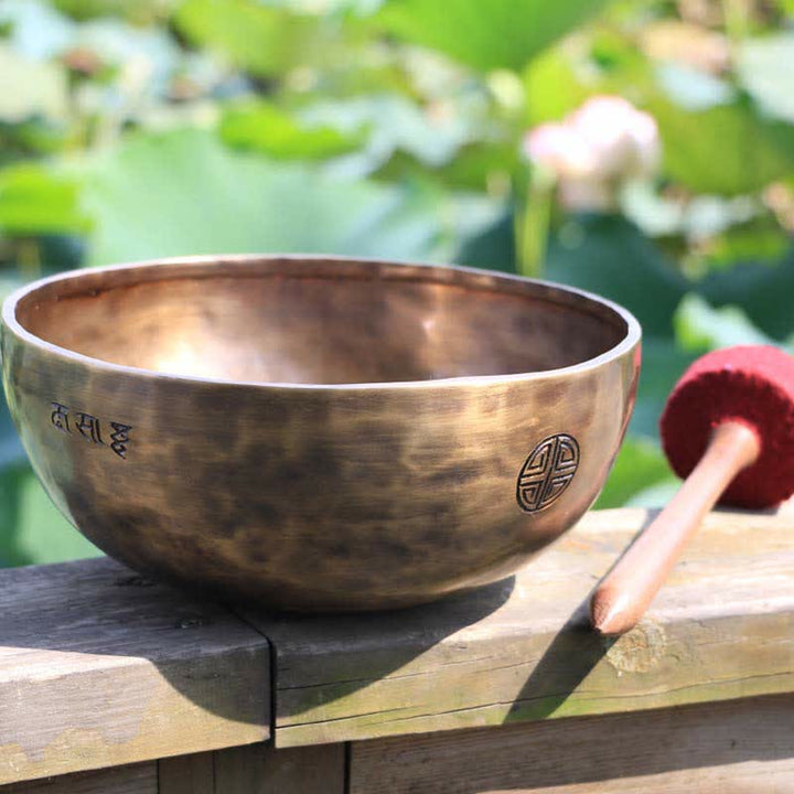 Cuenco tibetano de luna llena con arcoíris lunar, hecho a mano para sanación y meditación. Juego de cuencos de sonido de energía positiva. - image 10