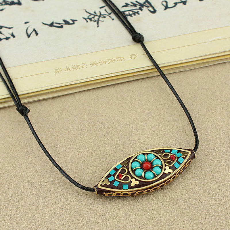 Collar con colgante de fuerza de protección con patrón de marquesa, cuentas de turquesa del Tíbet, Buddha Stones