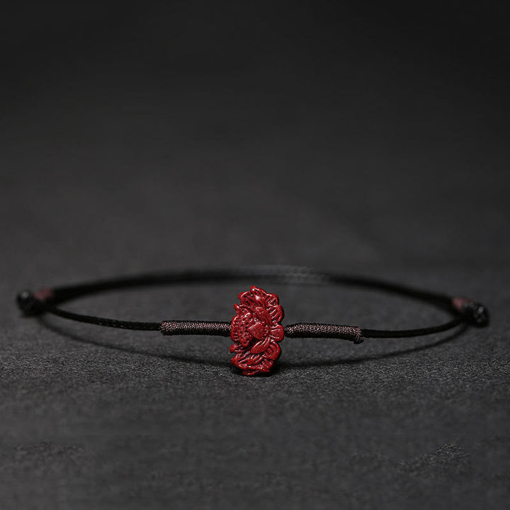 Pulsera trenzada hecha a mano con Buddha Stones, flor de ciruelo, trébol de cuatro hojas, PiXiu, loto, pez Koi, cinabrio