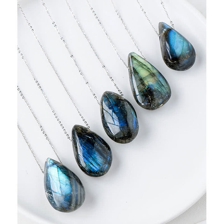Colgante de collar curativo con soporte de gota de agua de labradorita de Buddha Stones