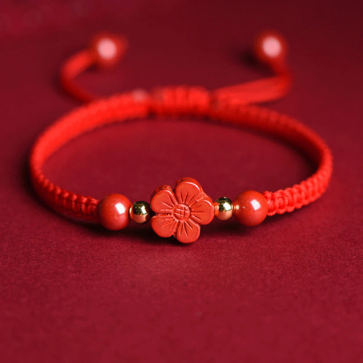 Pulsera de hilo rojo con Buddha Stones, trébol de cuatro hojas, flor de cinco pétalos, bendición de cinabrio