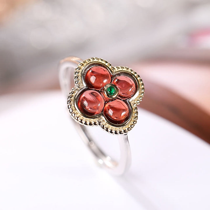 Anillo con colgante de plata de ley 925 con Buddha Stones, granate natural, trébol de cuatro hojas