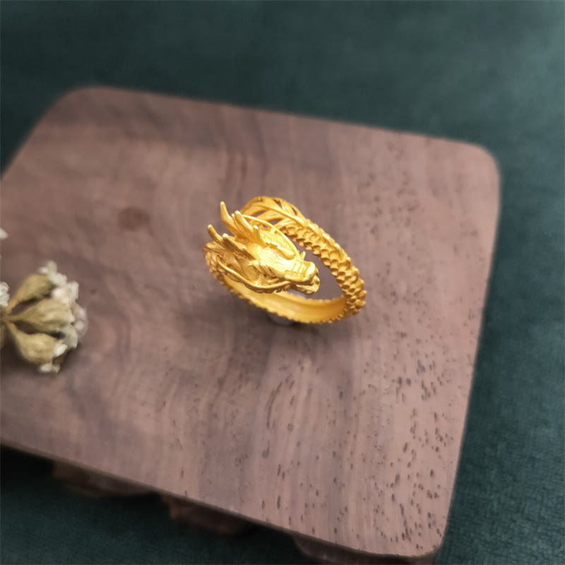 Anillo de fuerza de éxito del dragón dorado de Buddha Stones