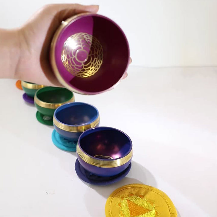 Cuenco tibetano de sonido con Buddha Stones , hecho a mano para la curación de chakras y la meditación de atención plena.