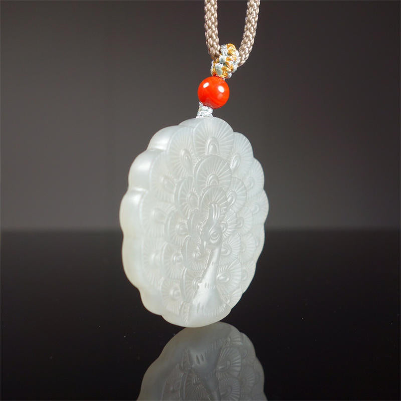 Colgante de collar de bendición de protección de pavo real de jade blanco