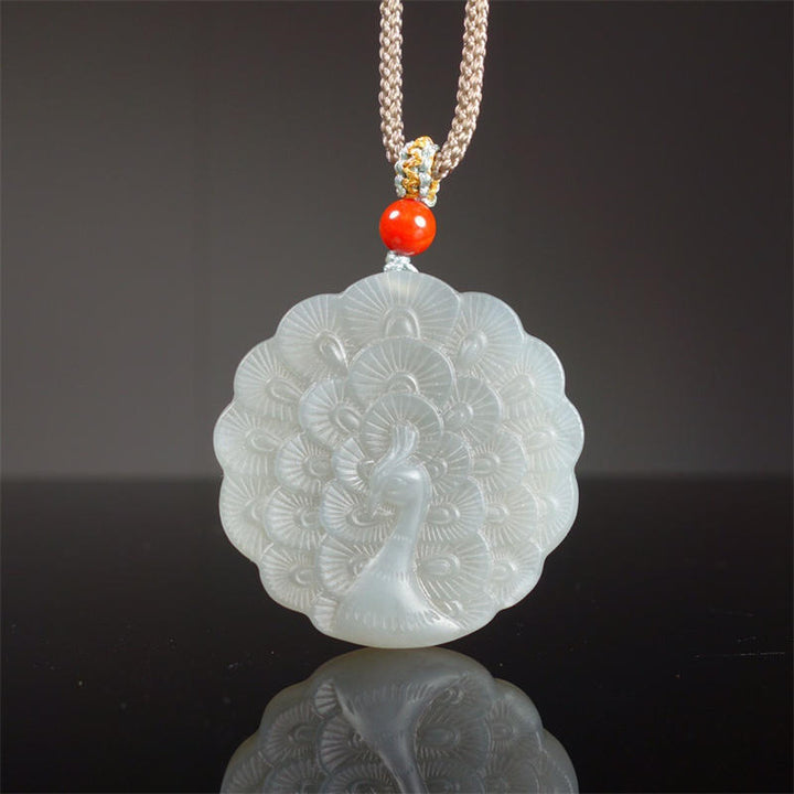 Colgante de collar de bendición de protección de pavo real de jade blanco