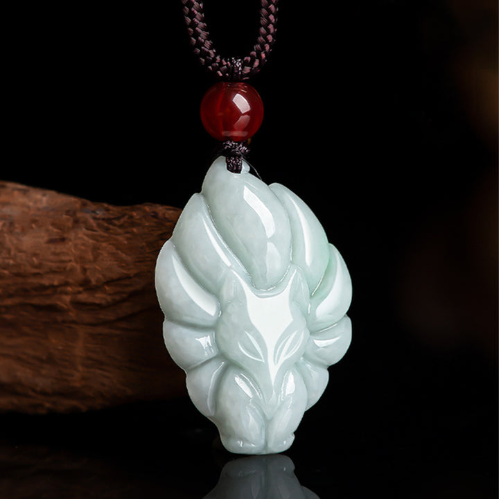 Colgante de collar de prosperidad de la suerte de zorro de nueve colas de jade natural con Buddha Stones