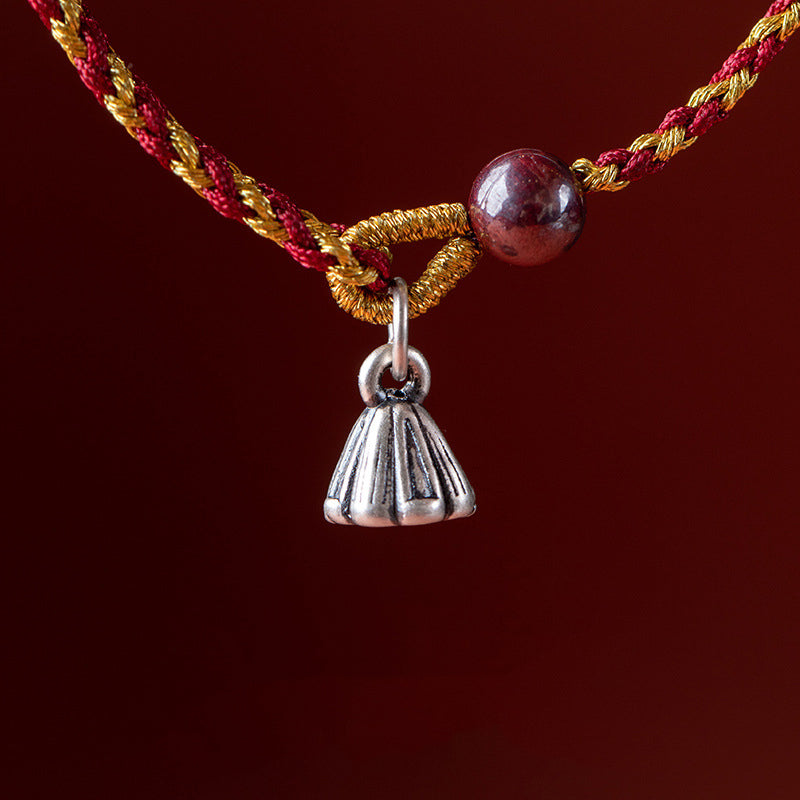 Pulsera trenzada con dije de paz y alegría de loto de cuerda de oro rojo hecha a mano con Buddha Stones