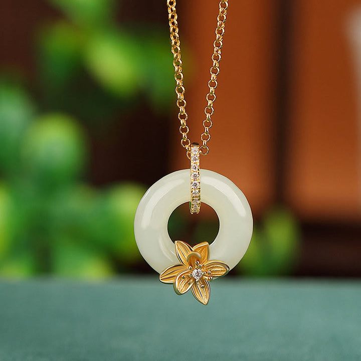 Colgante de plata de ley 925 con Buddha Stones , jade hetiano, hebilla de la paz, flor de la suerte