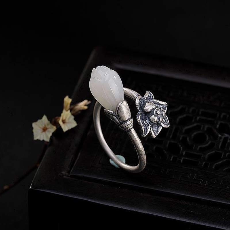 Anillo ajustable curativo con equilibrio de cobre y loto de Jade y Buddha Stones