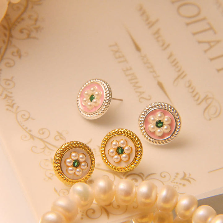 Pendientes de la suerte con flores esmaltadas y Buddha Stones