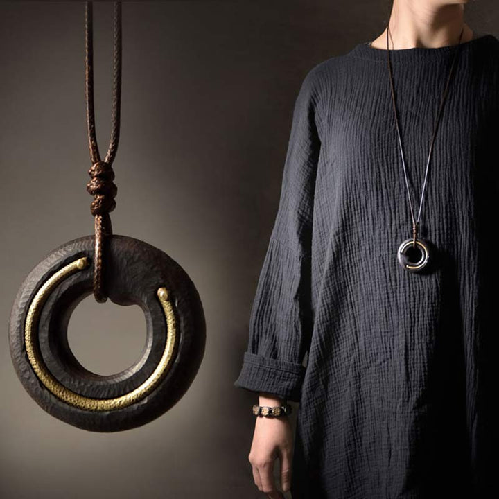 Collar con colgante de madera de ébano con círculo zen y Buddha Stones - image 5