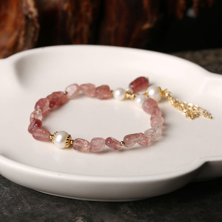 Pulsera curativa de amor chapada en oro de 14 quilates con perlas de cuarzo fresa natural