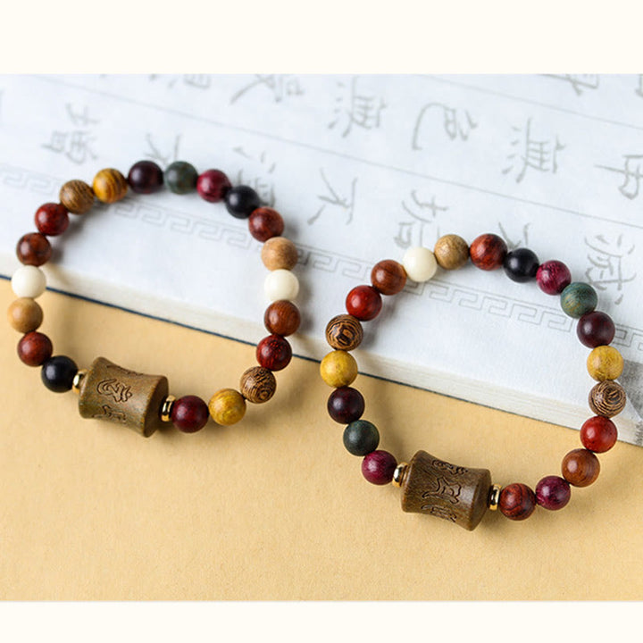 Pulsera de protección Om Mani Padme Hum de sándalo multicolor del Tíbet
