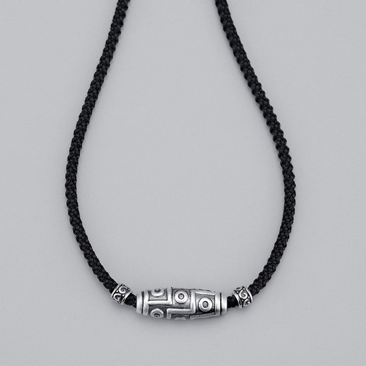 Collar con colgante de cuerda de protección con diseño de cuentas Dzi de nueve ojos de plata de ley 999 con Buddha Stones