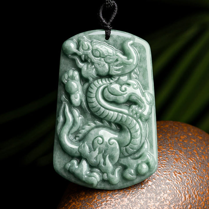 Buddha Stones Año del Dragón Zodiaco Chino Dragón Jade Éxito Amuleto Collar Colgante