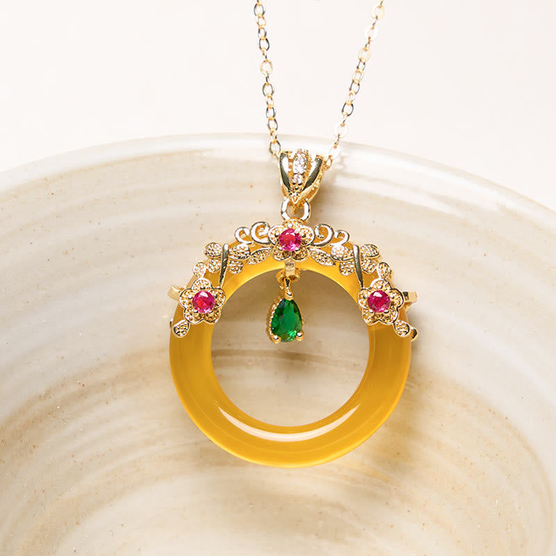 Colgante de collar de fuerza con diseño de hebilla de paz de Calcedonia verde con Buddha Stones