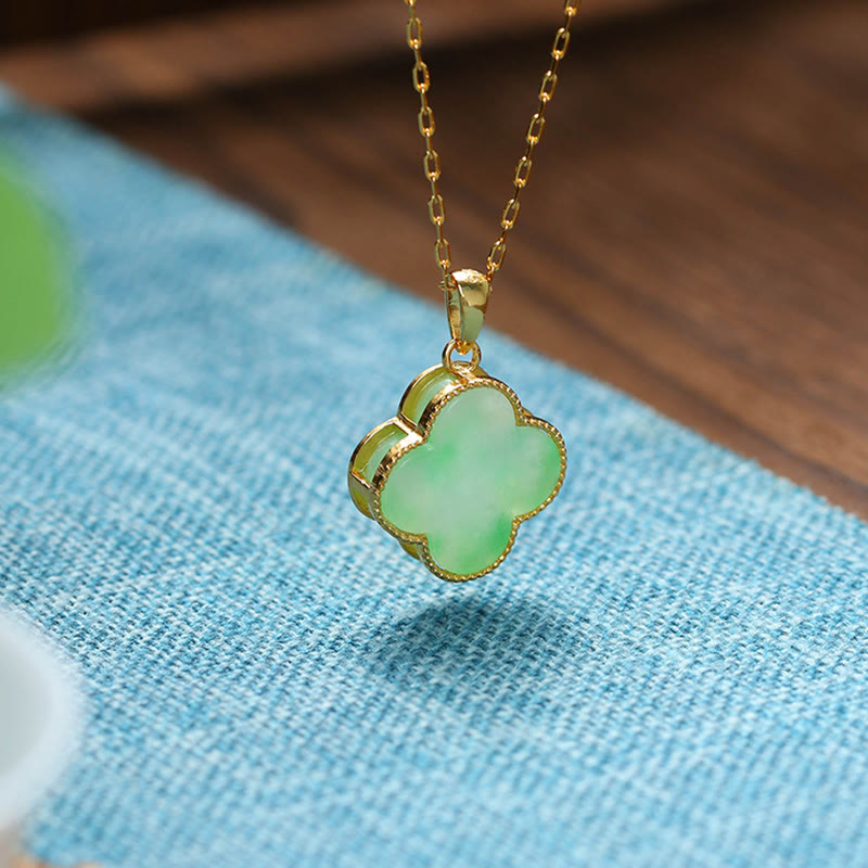 Colgante de collar de suerte con patrón de jade de trébol de cuatro hojas con piedras de Buddha Stones