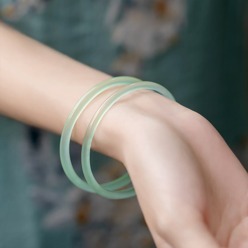 Brazalete con Buddha Stones, calcedonia verde natural, fuerza y coraje