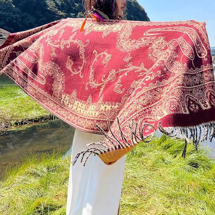 Bufanda de viaje acogedora con diseño de patrón de hojas tibetanas vintage de Buddha Stones