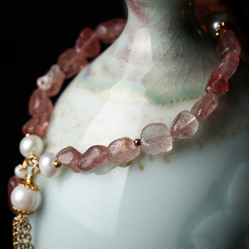 Pulsera curativa de amor chapada en oro de 14 quilates con perlas de cuarzo fresa natural