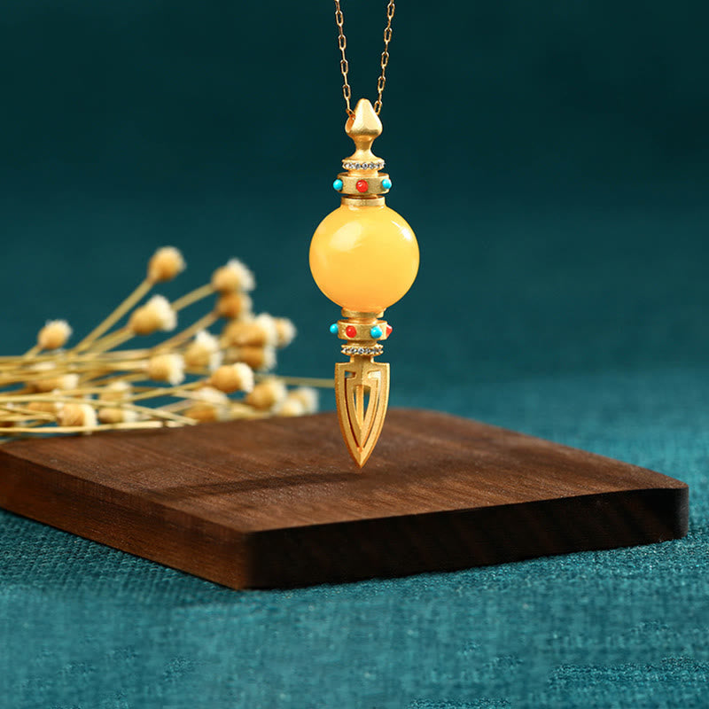 Colgante de collar de ansiedad transparente Dorje Vajra de ámbar chapado en oro de 24 quilates