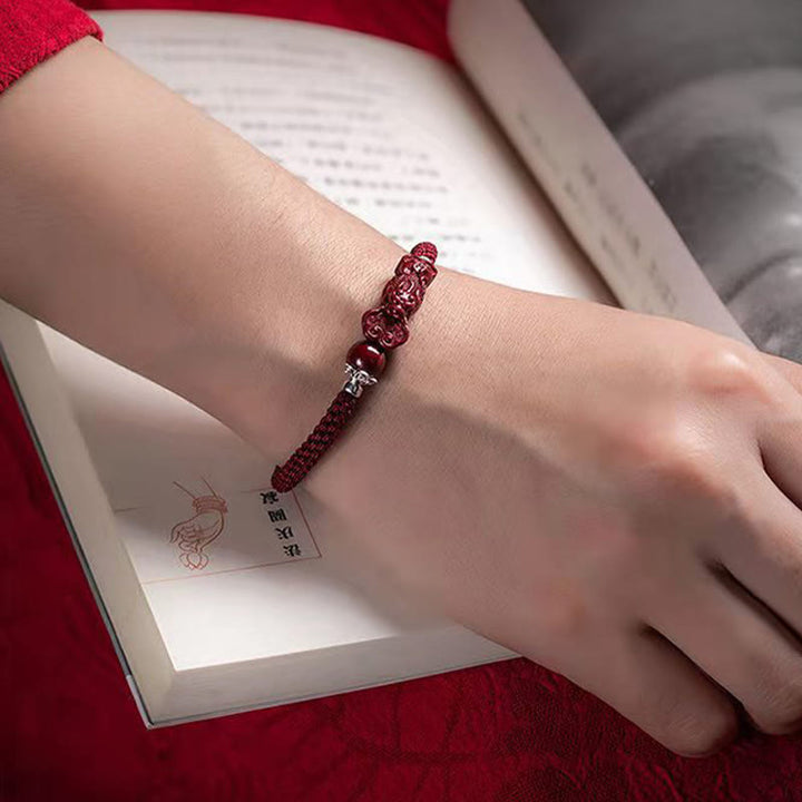 Pulsera trenzada de cinabrio PiXiu hecha a mano con Buddha Stones